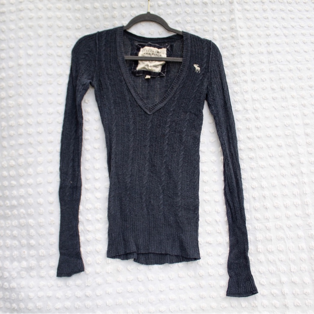 S Abercrombie and Fitch V-Neck sweater